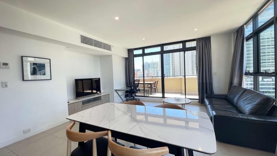 TV and multimedia, Living room, Dining area