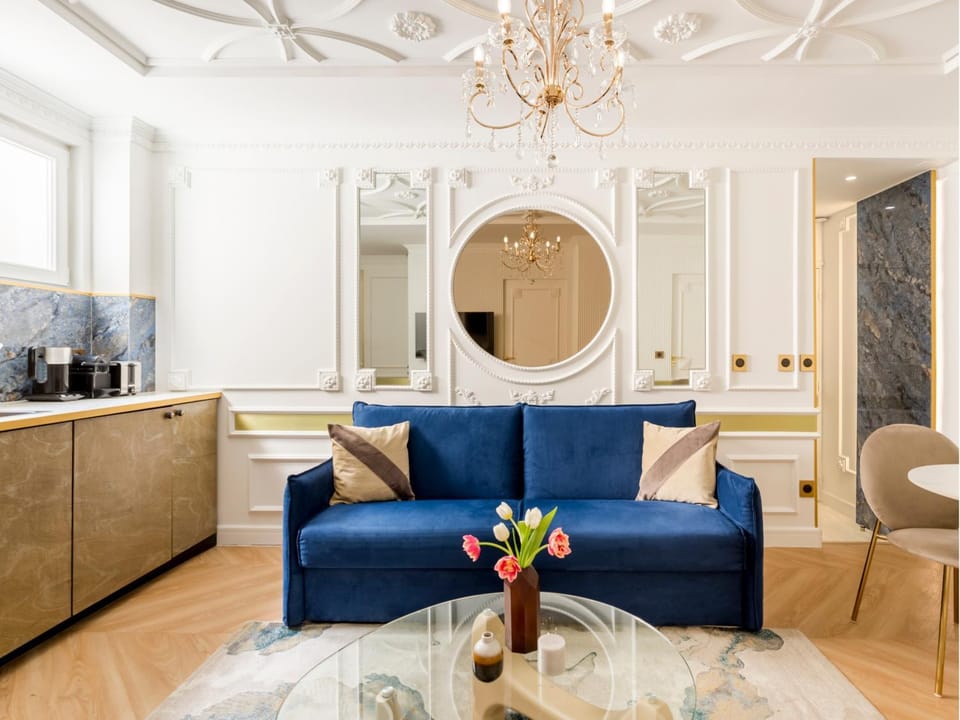 Kitchen or kitchenette, Living room