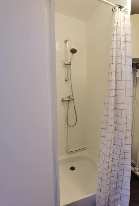 Studio 2 proche du Jardin des plantes de Rouen Apartment in Rouen