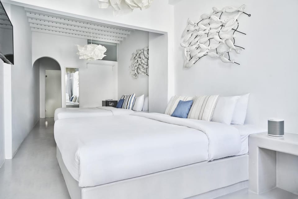 Bed, Other, Photo of the whole room, Bedroom