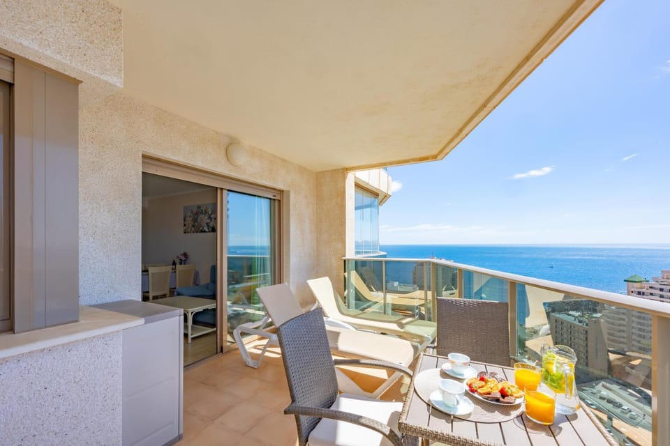 Day, Natural landscape, Balcony/Terrace, Sea view