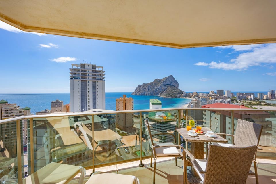 Day, Natural landscape, View (from property/room), City view, Sea view