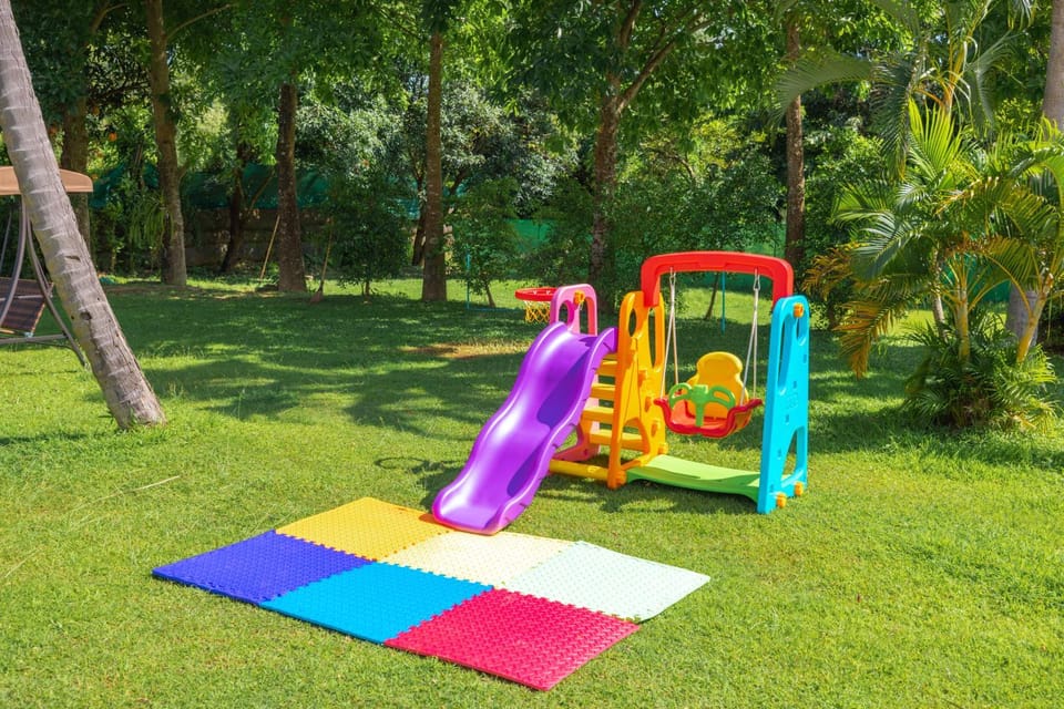 Day, Natural landscape, Children play ground, Garden, Evening entertainment, Garden view