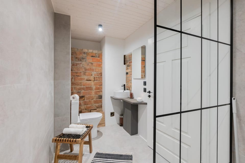 Toilet, Bathroom