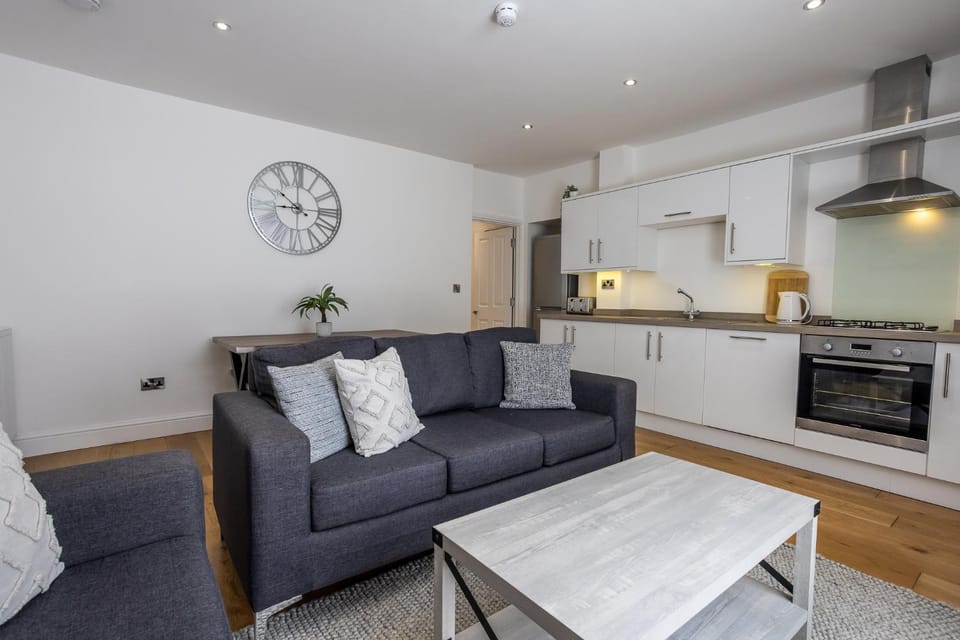 Living room, Seating area, Dining area, kitchen