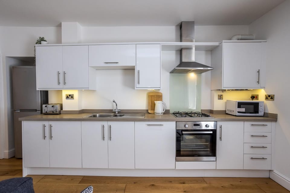 Coffee/tea facilities, Kitchen or kitchenette, dishwasher, minibar, pet friendly, stove, toaster, kitchen