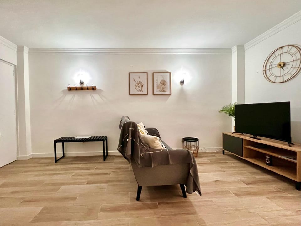 Communal lounge/ TV room, TV and multimedia