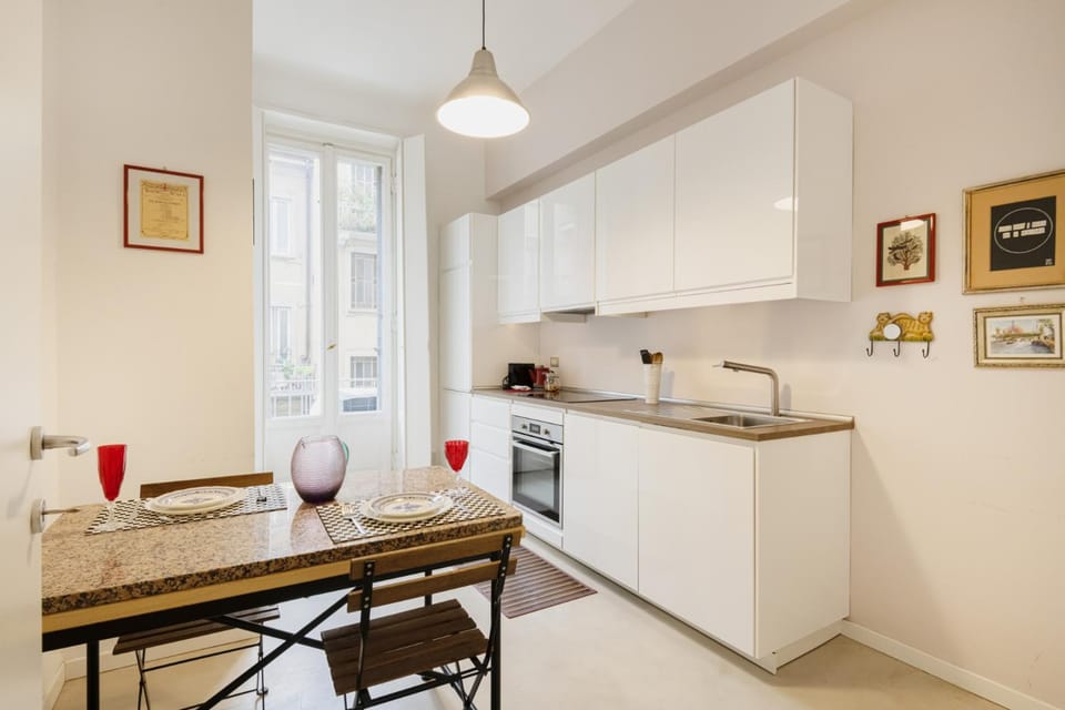 Kitchen or kitchenette, Dining area, pet friendly, stove