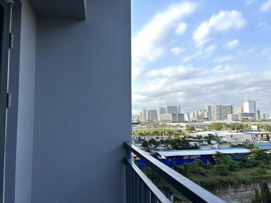Balcony/Terrace, City view