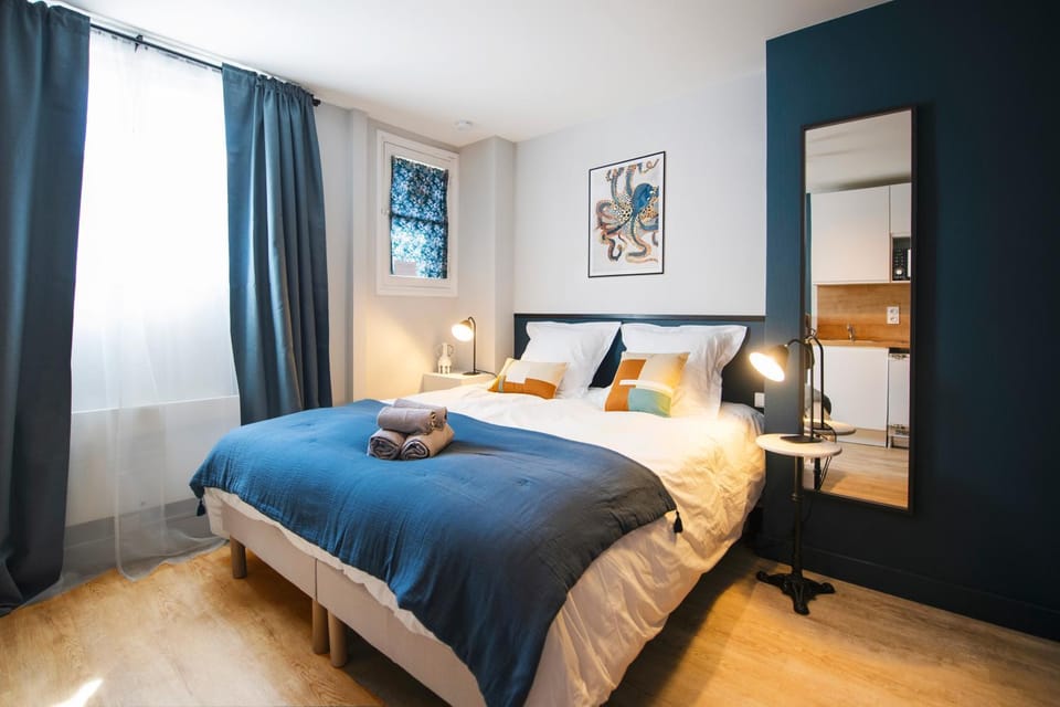 Bed, Bedroom