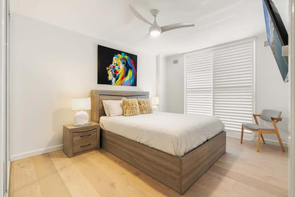 Stylish Manly Apartment with Harbour Views Apartment in Manly