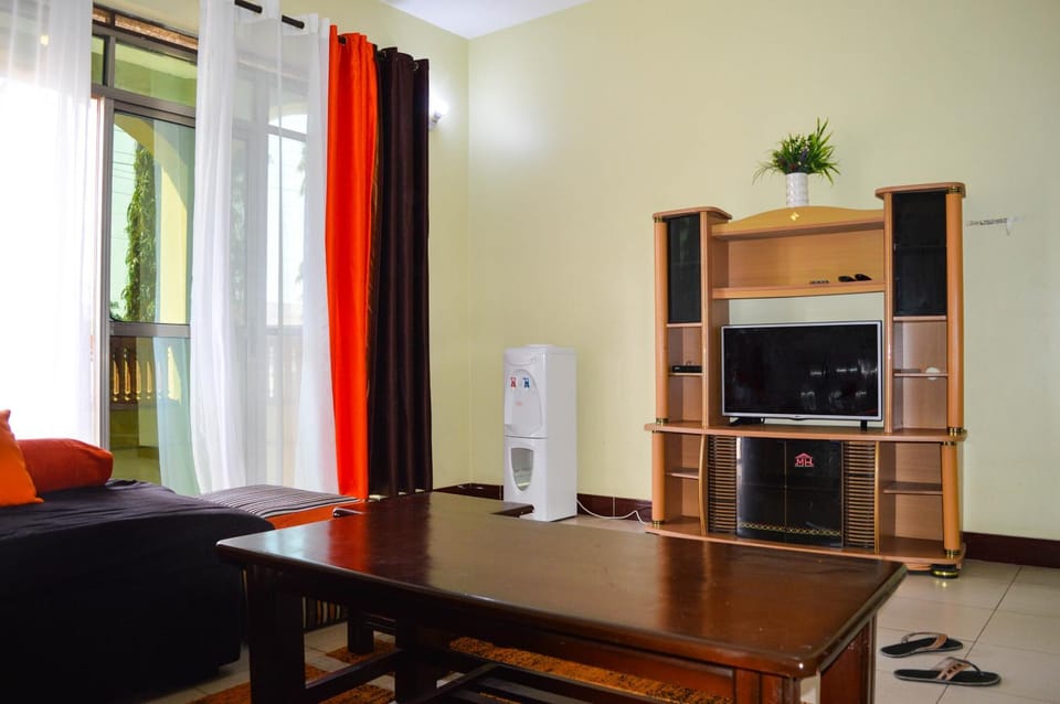 Communal lounge/ TV room, TV and multimedia, Evening entertainment