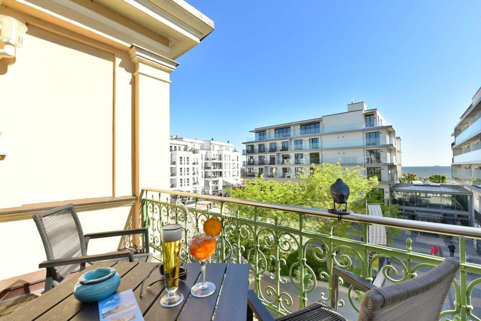 View (from property/room), View (from property/room), Balcony/Terrace