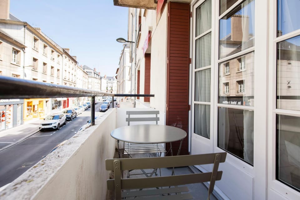 Property building, Balcony/Terrace