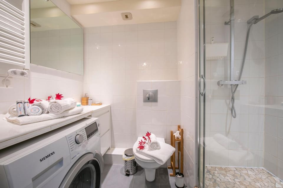 Shower, Bathroom