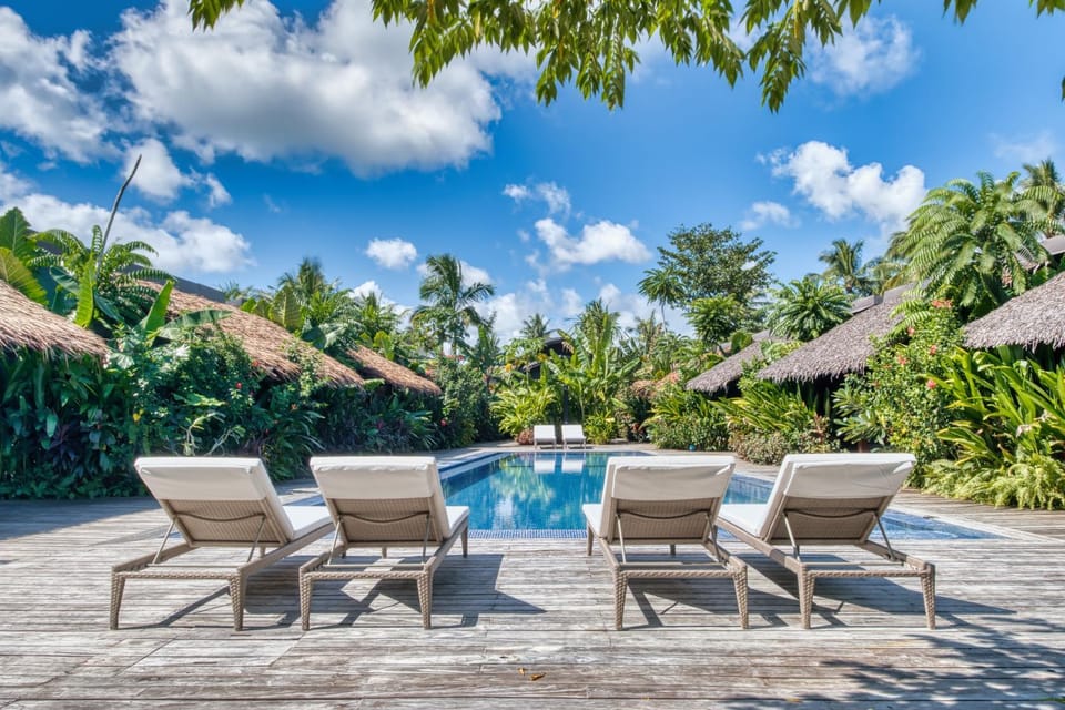 Garden, Pool view, Swimming pool, Swimming pool, sunbed