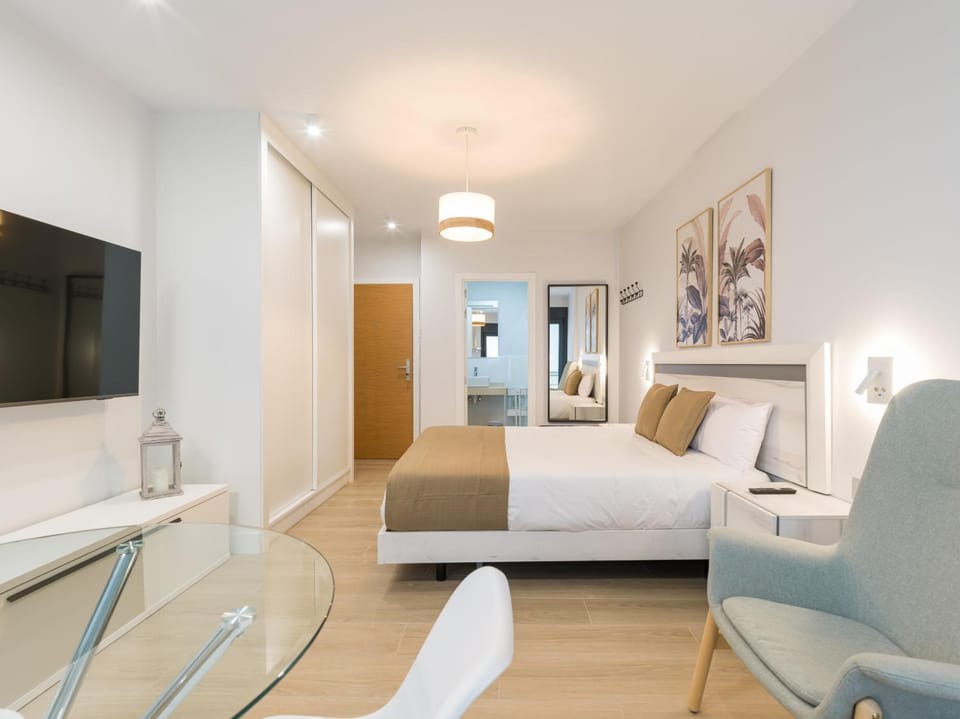 Bed, Bedroom