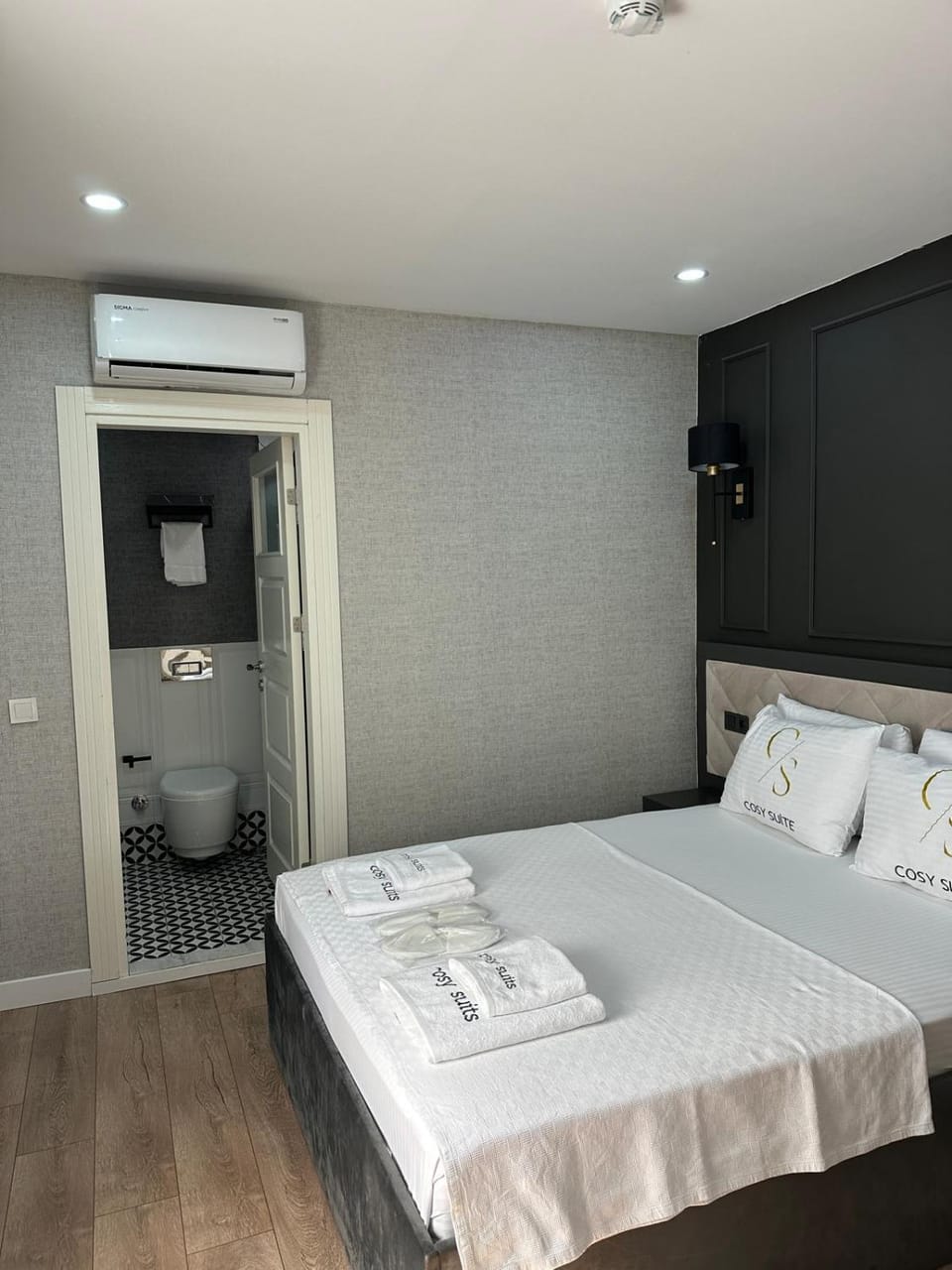 Bathroom, Bedroom