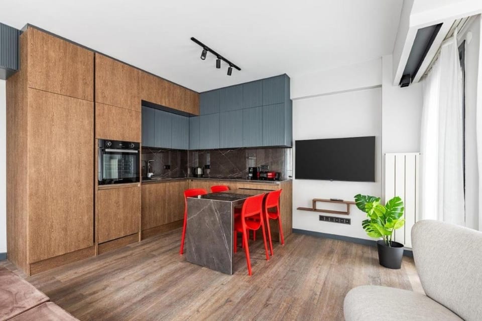 Cozy Bright wParking 2BD1Bath Central Home!#338 Apartment in Istanbul