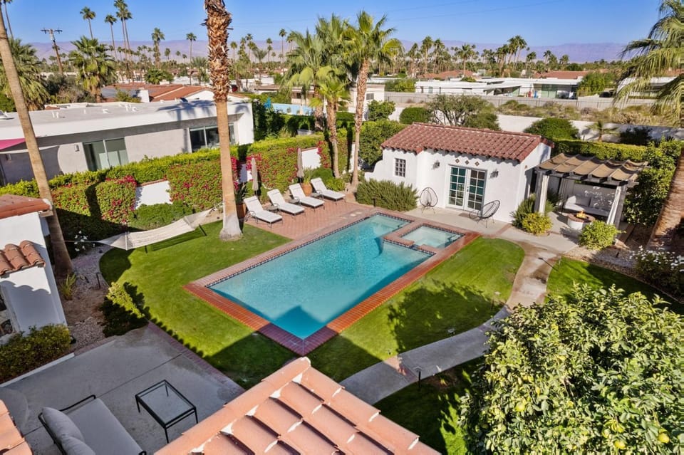 Paloma House in Palm Springs