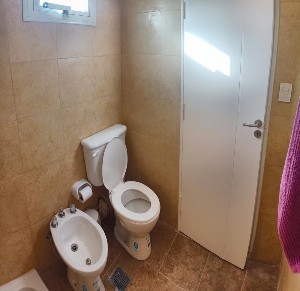 Shower, Bathroom, bidet, towels