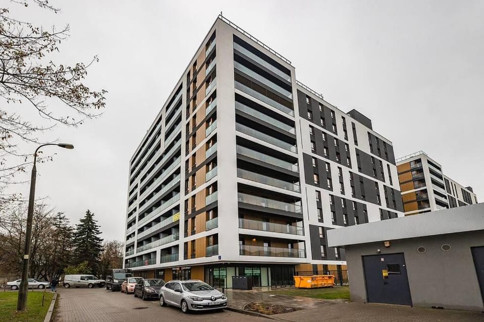 Neighbourhood, Street view, Location