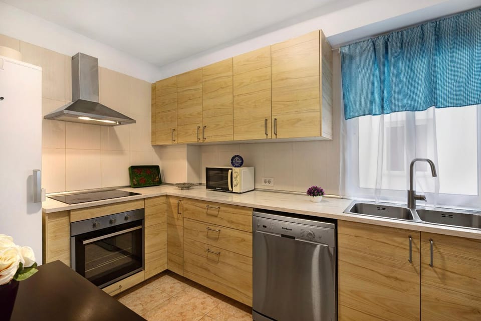 Kitchen or kitchenette, Living room