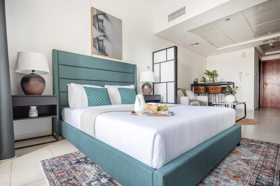 Bed, Living room