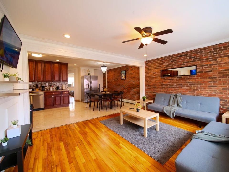 Stylish 3 bed, minutes to NYC! Apartment in Jersey City