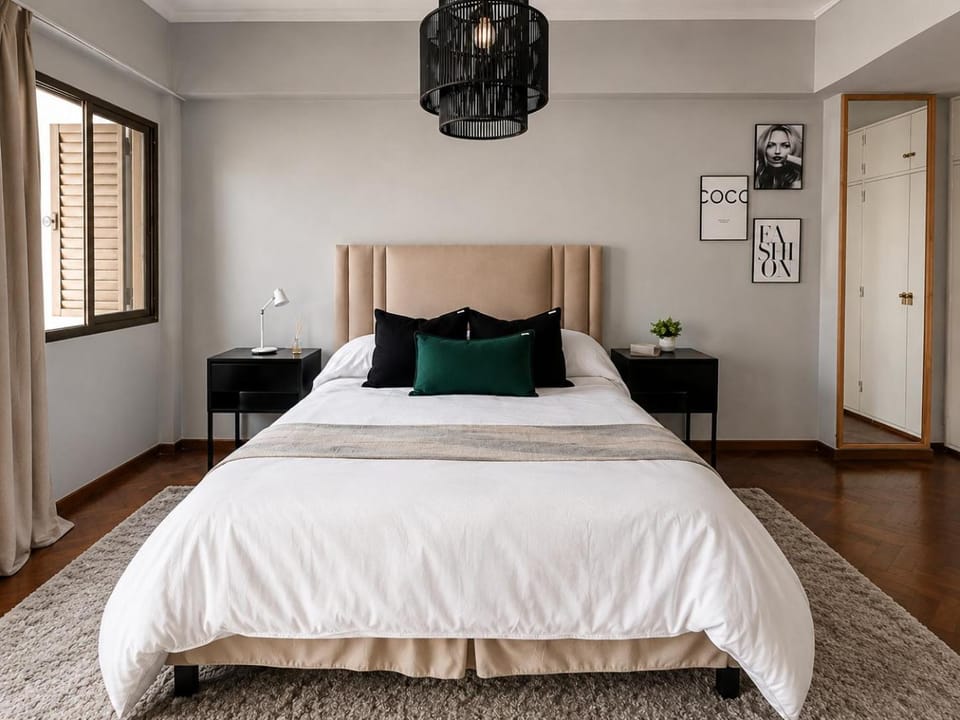 Bed, Photo of the whole room, Bedroom