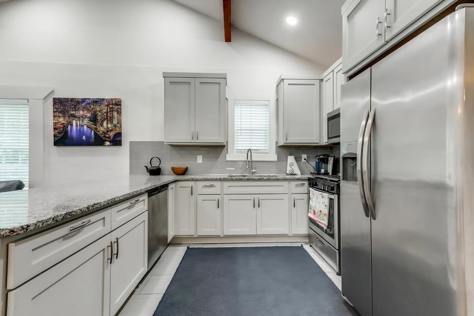 Kitchen or kitchenette, dishwasher, minibar, pet friendly, stove