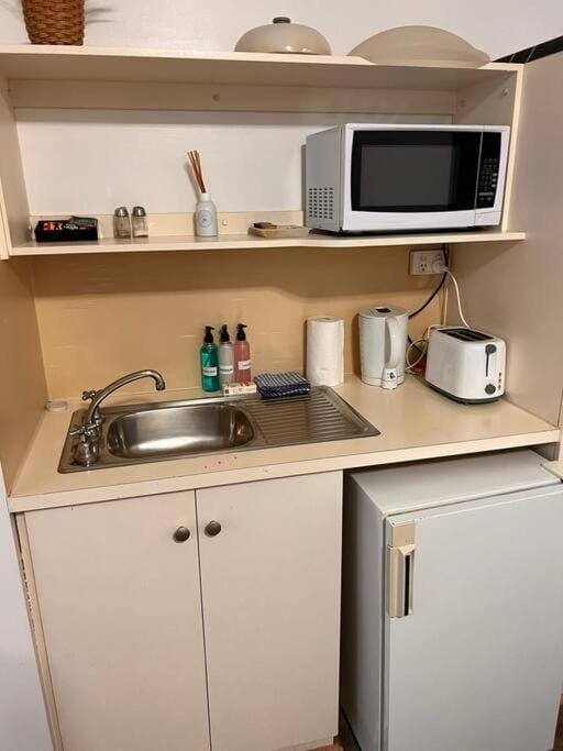Ensuite gouger entire apartment Apartment in Adelaide
