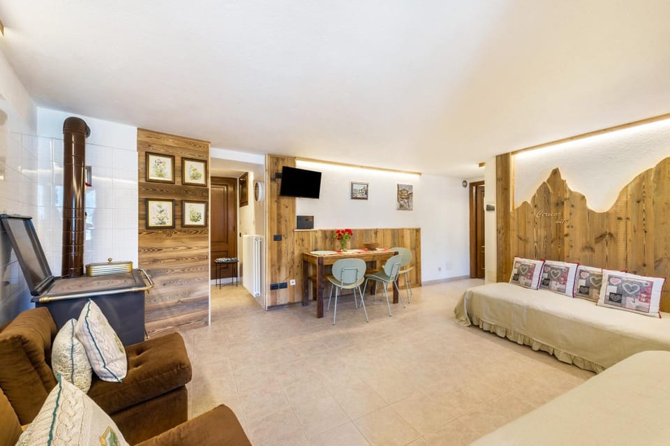 Property building, Living room