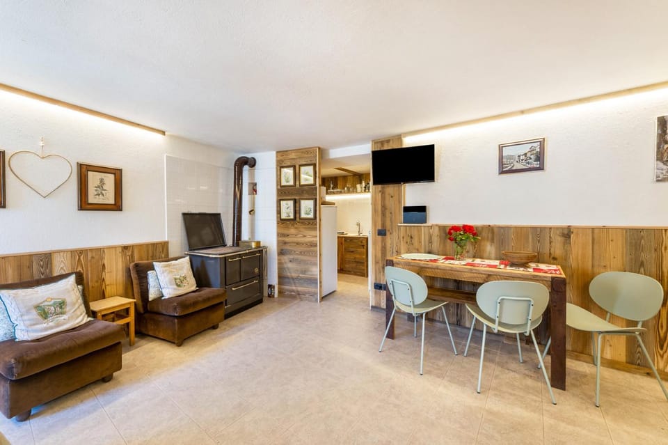Property building, Living room