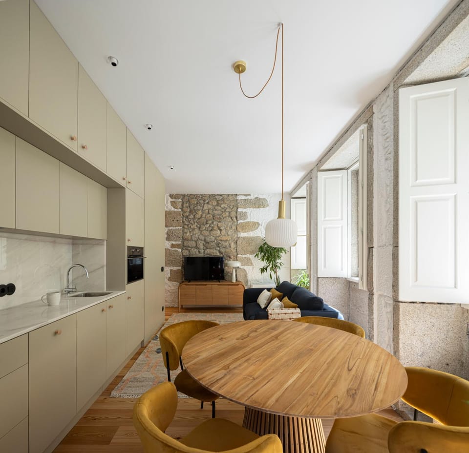 Elegant apartment in the historical center of Porto Apartment in Porto