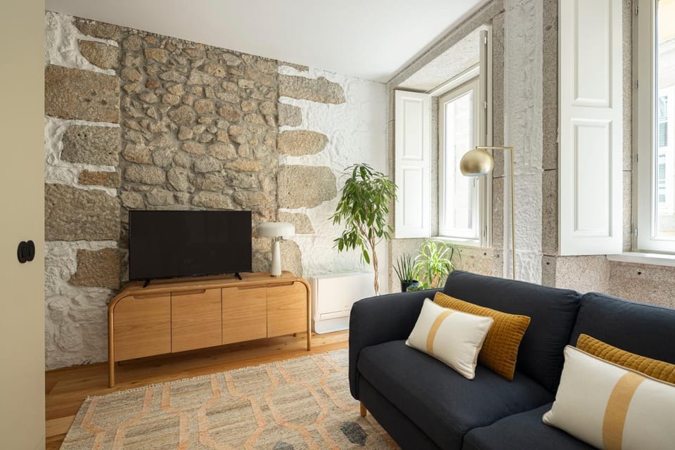 Elegant apartment in the historical center of Porto Apartment in Porto