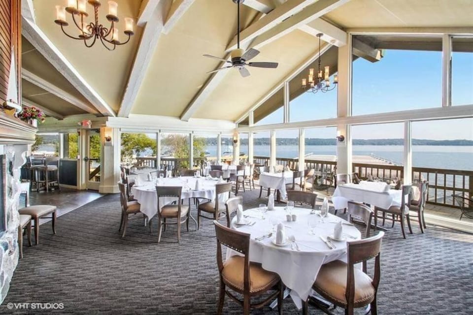 Abbey Springs 5 Star Resort House in Fontana-On-Geneva Lake