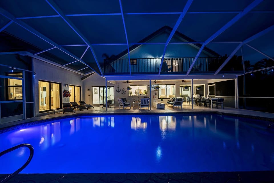 Pool view, Swimming pool