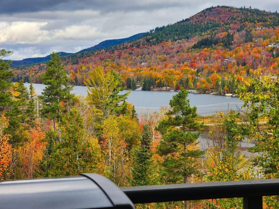 Tremblant Prestige - Les Eaux 215-8 Apartment in Mont-Tremblant