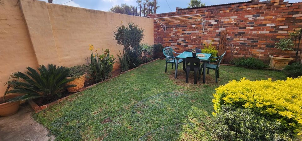 Garden, Garden view