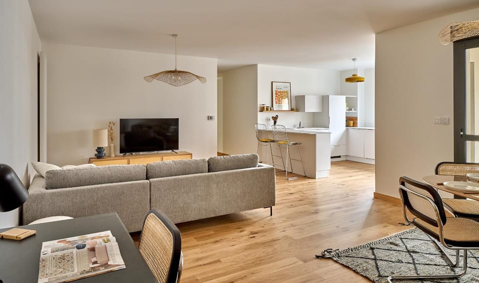 TV and multimedia, Living room, Seating area