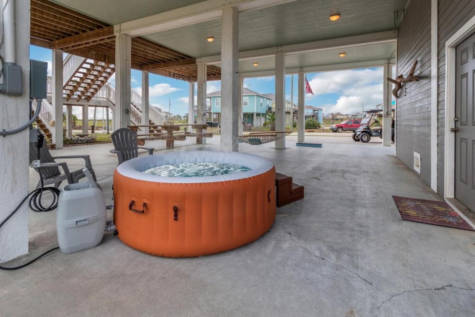 Hot Tub