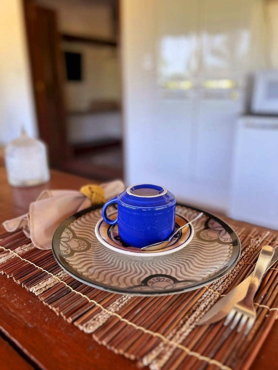 Dining area, minibar