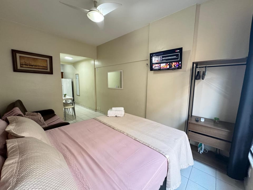 Bedroom, towels, air conditioner