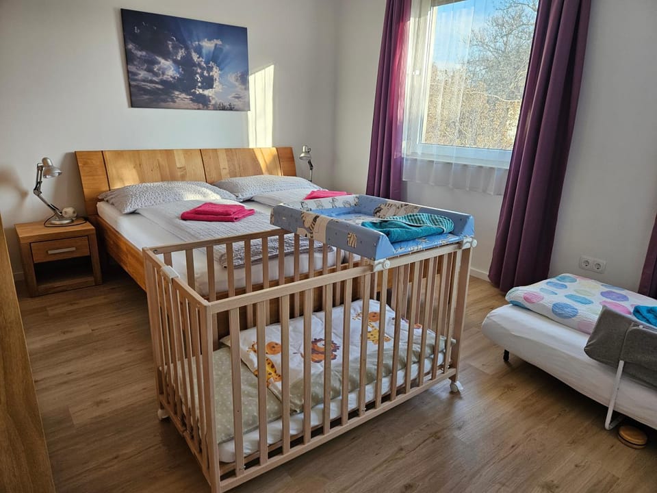 Bed, Photo of the whole room, Bedroom, cot