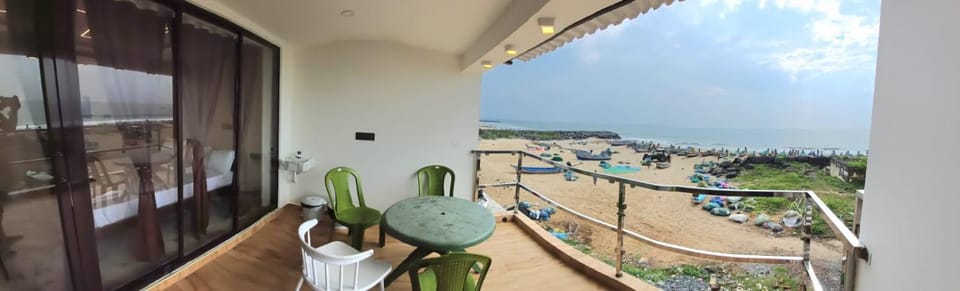 View (from property/room), Balcony/Terrace, Sea view