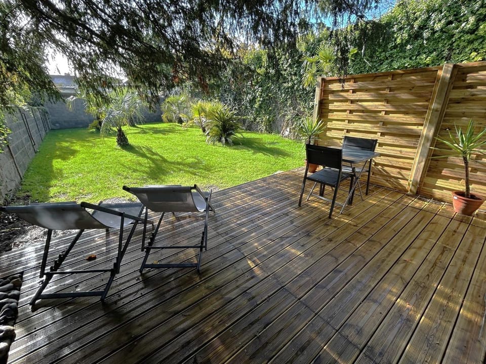 Patio, Garden, Balcony/Terrace, Garden view
