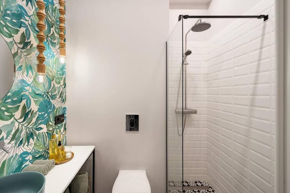 Shower, Toilet, Bathroom