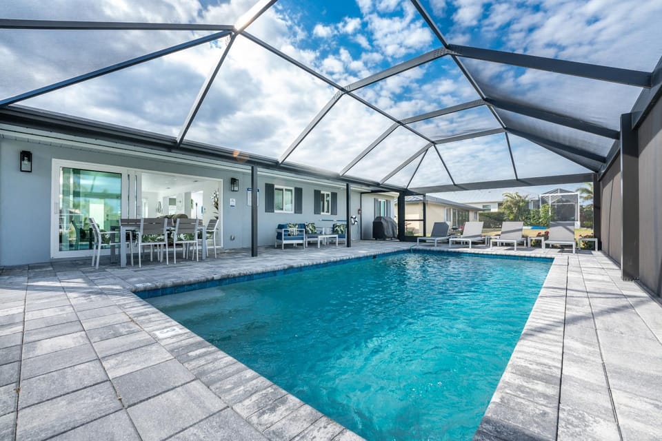 Patio, Day, Seating area, Dining area, Pool view, Swimming pool, pet friendly, sunbed