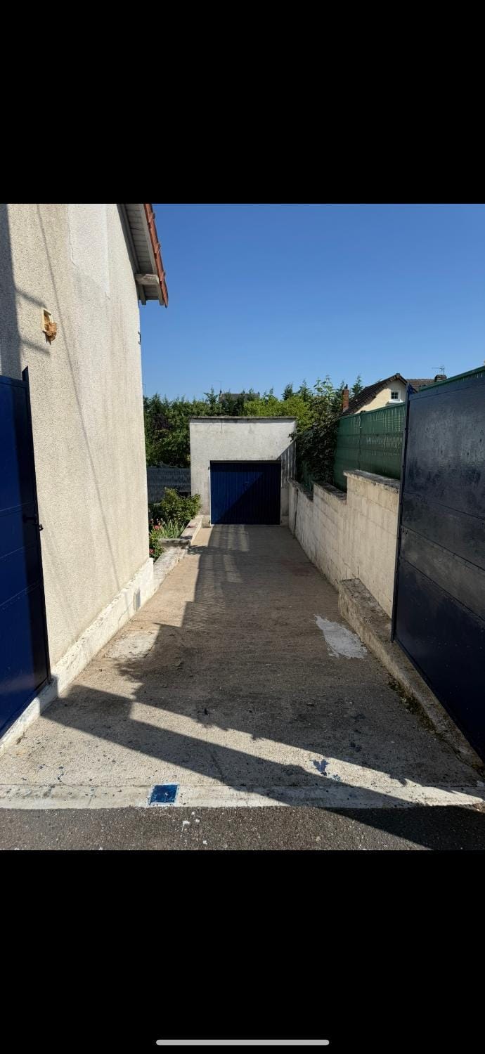 Maison chaleureuse avec jardin House in Bourges